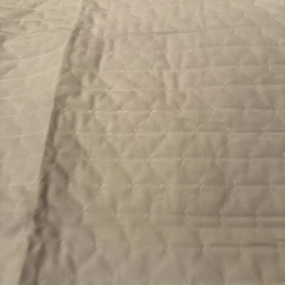 Luxury Velvet Twin Quilt‎ Set Lightweight Oversized Cream White Quilt & Sham NEW